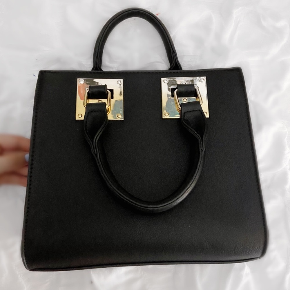 Black tote bag